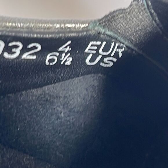 Mephisto Pewter Runoff Perforated Leather Slip On Flat Sz 6.5 - Picture 5 of 6